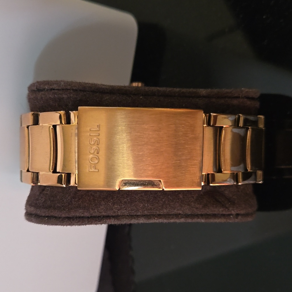 Fossil Watch - Picture 2 of 4